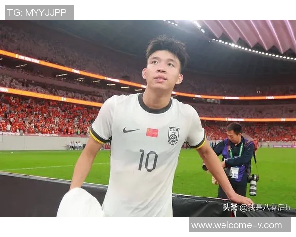 越南战败引发不满安东尼奥与王钰栋对比赛表现各有感慨