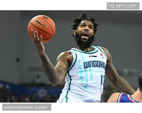 鲁媒评论陈培东逐渐恢复状态鲍威尔表现起伏不定需加强稳定性